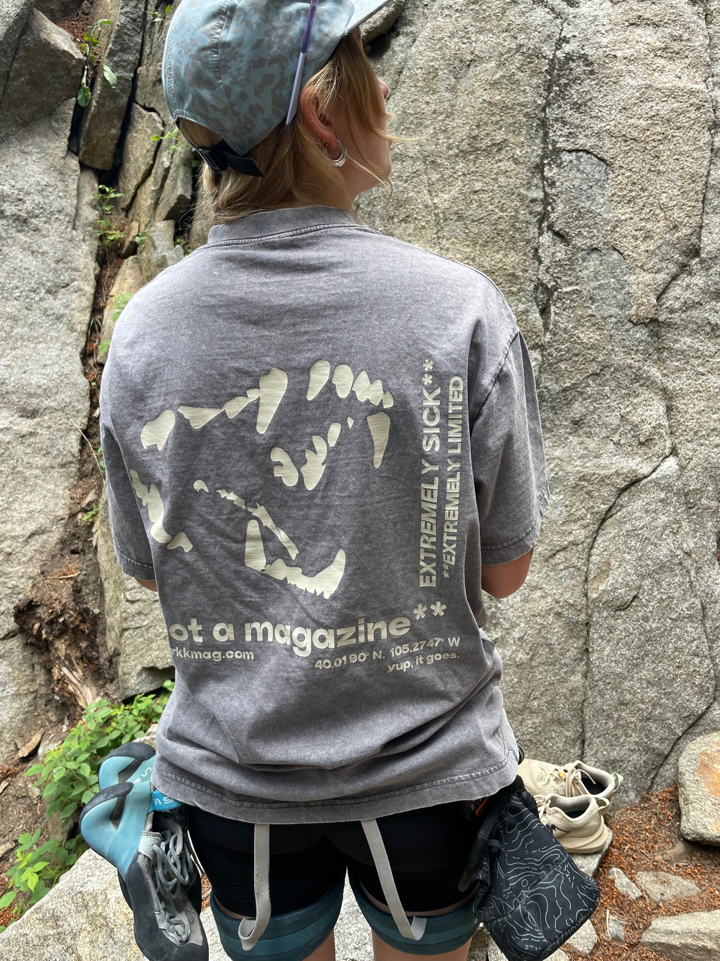 Tee 001